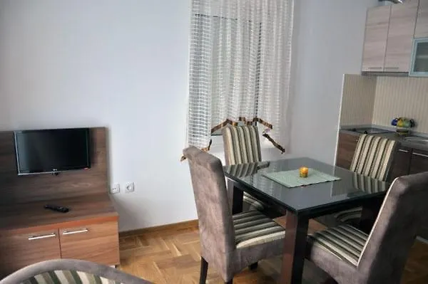 Bim 아파트 즐라티보